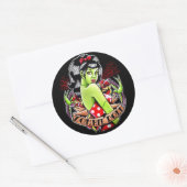 Zombie Doll door Carissa Roos Ronde Sticker (Envelop)