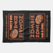 Zombie Food, zo vers dat hij nog steeds Halloween Theedoek (Horizontaal)