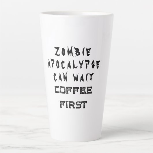 Zombie maar koffie eerste witte Halloween Latte Mok (Voorkant)