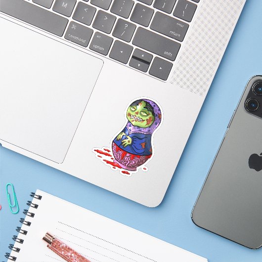 Zombie Matryoshka Doll Sticker (Laptop met iPhone)