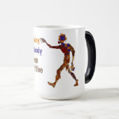 Zombie Needs Coffee Magische Mok (Voorkant rechts)