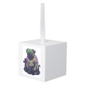 Zombie Pug � Onsterfelijk Grappige Halloween Hond Decoratie (Achter hoekig)