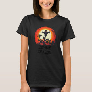 Zombie Season Moonlit Scary Graveyard Kinder Boys  T-shirt