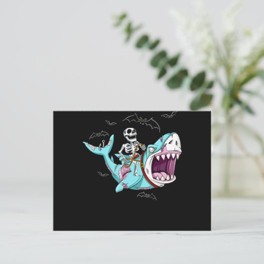 Zombie Shark Funny Halloween Gift Feestdagenkaart (Staand voorkant)
