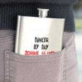 Zombie Slayer Dancer Heupfles (Voorbeeld)