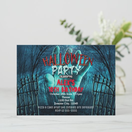 Zombie spookt Halloween kostuum party uitnodiginge Kaart (Staand voorkant)