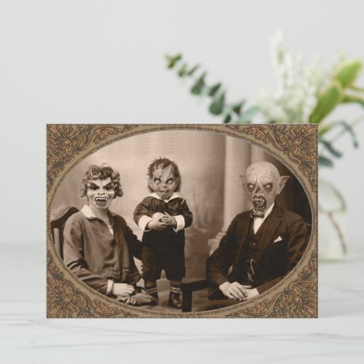Zombie Vampire Family Halloween Party Kaart (Staand voorkant)