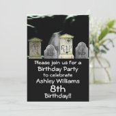 Zombie verjaardagsfeestje uitnodiging (Staand voorkant)