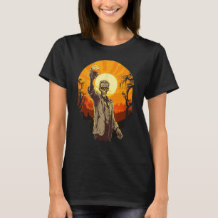 Zombie viert gelukkige zonsondergang Halloween Moo T-shirt