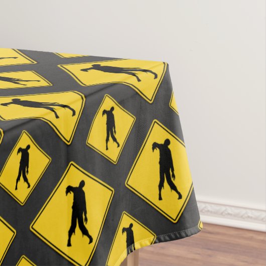 Zombie Waarschuwing Halloween Tafelkleed (Voorbeeld)