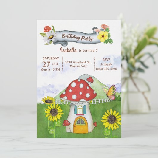 Zomer Bos Paddenstoelenhuis Whimsische Verjaardag Kaart (Staand voorkant)