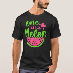 Zomer één in een meloensmelt t-shirt