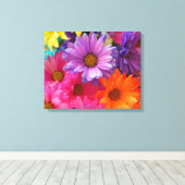 Zomer kleur Daisies Uitgerekt Canvas Print (Insitu (Houten vloer))