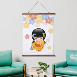 Zomer Kokeshi-pop - Geisha-meisje in gele kimono Hangend Wandkleed
