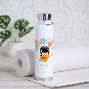 Zomer Kokeshi-pop - Geisha-meisje in gele kimono Waterfles