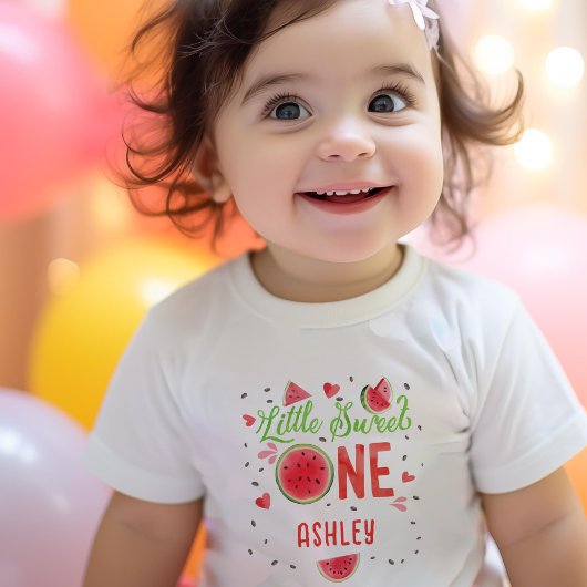 Zomer Rode in een meloen, meisje 1e verjaardag