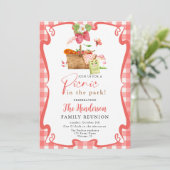 Zomer rood pret picknick in het park familie samen kaart (Staand voorkant)