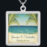 Zomer Strand en Palm Trees Bruiloft Memento Zilver Vergulden Ketting<br><div class="desc">Een strand thema bruiloft ontwerp voor een zomerbruiloft met een afbeelding van de oceaan en strand zand met palmbomen omlijsten de scène. Perfect voor diegenen die een ontspannen en informele strandbruiloft plannen. De tekst is volledig aanpasbaar voor uw eigen speciale gelegenheid. Dit komt overeen met het Summer Beach and Palm...</div>