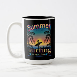 Zomer - Surfen is de meest gefingeerde tweetone ko Tweekleurige Koffiemok