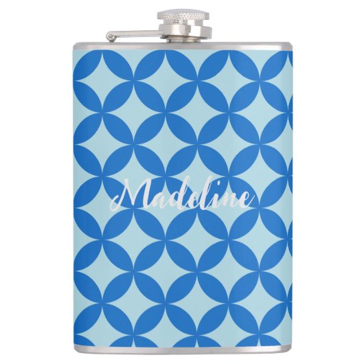 Zomer tegel met azuurblauwe cirkels op baby blauw heupfles (Voorkant)