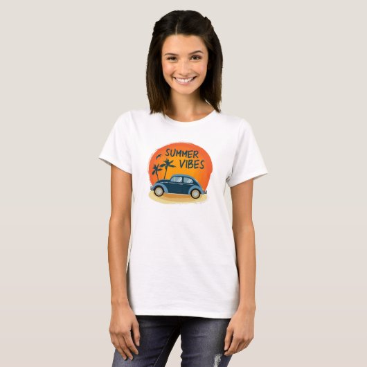 Zomer vibe met retro auto op het strand t-shirt (Voorkant volledig)