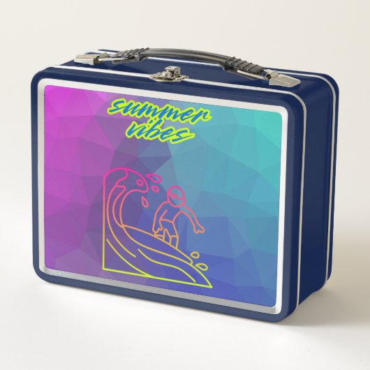 Zomer vibes jongen surfen. (Voorkant)