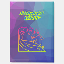Zomer vibes jongen surfen.