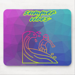 Zomer vibes jongen surfen. muismat