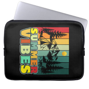 zomer vibes natuur kamperen vakantie avontuur laptop sleeve