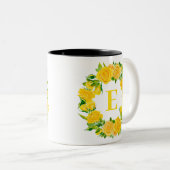 Zomer Waterverf geel bloemkrans monogram Tweekleurige Koffiemok (Voorkant rechts)