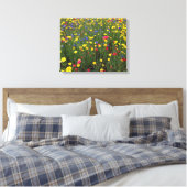Zomer Wildbloemen van Loch Ness Canvas Afdruk (Insitu (Slaapkamer))