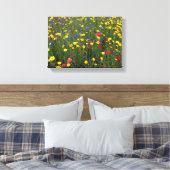Zomer Wildbloemen van Loch Ness Canvas Afdruk (Insitu (Slaapkamer))