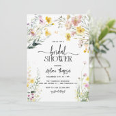 Zomer Wilde Bloem | Elegante Script Bruidsuitnodig Kaart (Staand voorkant)