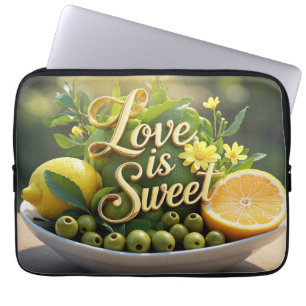 Zomer zonnige Citroenen, olijven, citrusschijfjes Laptop Sleeve