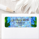 zomerblauwe hydrangebloemen en groene bladeren etiket (Insitu)