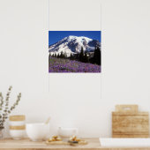 zomerbloemen aan de basis van de Mount Rainier, 2 Poster (Keuken)