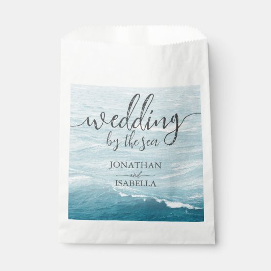 Zomerbruiloft door de blauw golvende zee ombre oce bedankzakje (Voorkant)