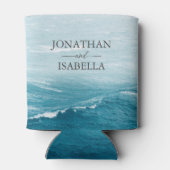 Zomerbruiloft door de blauw golvende zee ombre oce blikjeskoeler (Achterkant)
