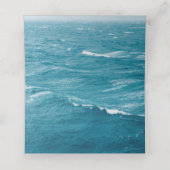 Zomerbruiloft door de blauw golvende zee ombre oce plaatskaartje (Binnenkant ongevouwen)
