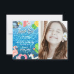 Zomerpret Zwembad Verjaardagsfeestje Foto Bedankkaart<br><div class="desc">Bedank vrienden en familie voor het maken van je zwembadfeest een succes! Dit leuke zomerse ontwerp heeft een blauwe waterachtergrond met witte tekst,  een foto van het jarige meisje of jongetje en leuke kleurrijke zweminflatables. Overeenkomstige items beschikbaar in onze Summer Pool Party Collection.</div>