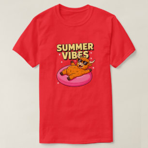 Zomers gevoel met een Schotse koe en zonnebril T-shirt