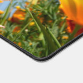 Zomers gevoel van wilde oranje bloemen. bureaumat (Hoek)