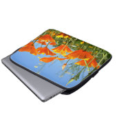 Zomers gevoel van wilde oranje bloemen. laptop sleeve (Voorkant onderkant)