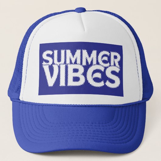 ZOMERSE SFEER WITTE TYPOGRAFIE TRUCKER PET (Voorkant)