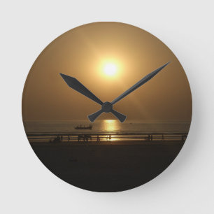 Zomerse zonsondergang ronde klok