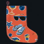 Zomerstrand: Ontspannend naadloos patroon. Kleine Kerstsok<br><div class="desc">patroon zomerstrand Zomer's lied echo's in het strandpatroon. Zonovergoten paradijsdansen in dit levendige decor. Zomer strandvreugde in levendig patroon. Zon,  zee en ontspanning in alle opzichten. Patroon,  Zomer,  Zon,  Achtergrond,  Illustratie,  Decor,  Strand,  Reizen,  natuur,  zee,  Sterren,  Naadloos,  Blauw,  Oceaan,  Tropisch,  Cocktail,  Vakantie,  Zonnebril,  Vakantie,  Palm</div>