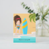 Zomerstrandmeisje verjaardagsfeest uitnodiging (Staand voorkant)