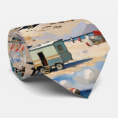 Zomervibes, caravan op het strand stropdas (Opgerold)