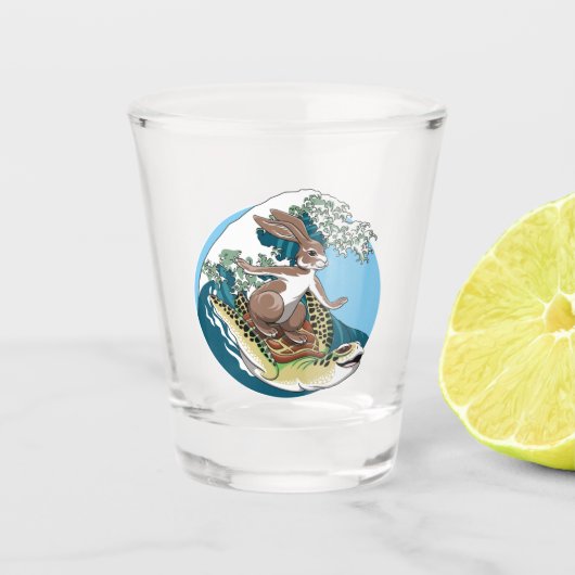 Zomsurfen - Illustratie van schildpadden en konijn Shot Glas (Voorkant)