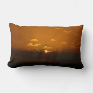 Zon Achter Wolken I Oranje Zonsondergang Foto Kussen